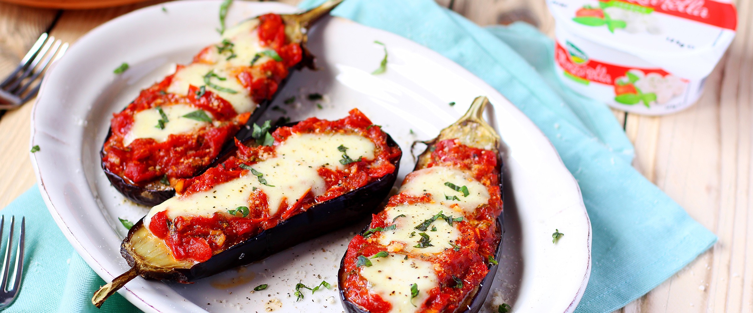 VINETE LA CUPTOR CU MOZZARELLA ȘI PARMEZAN